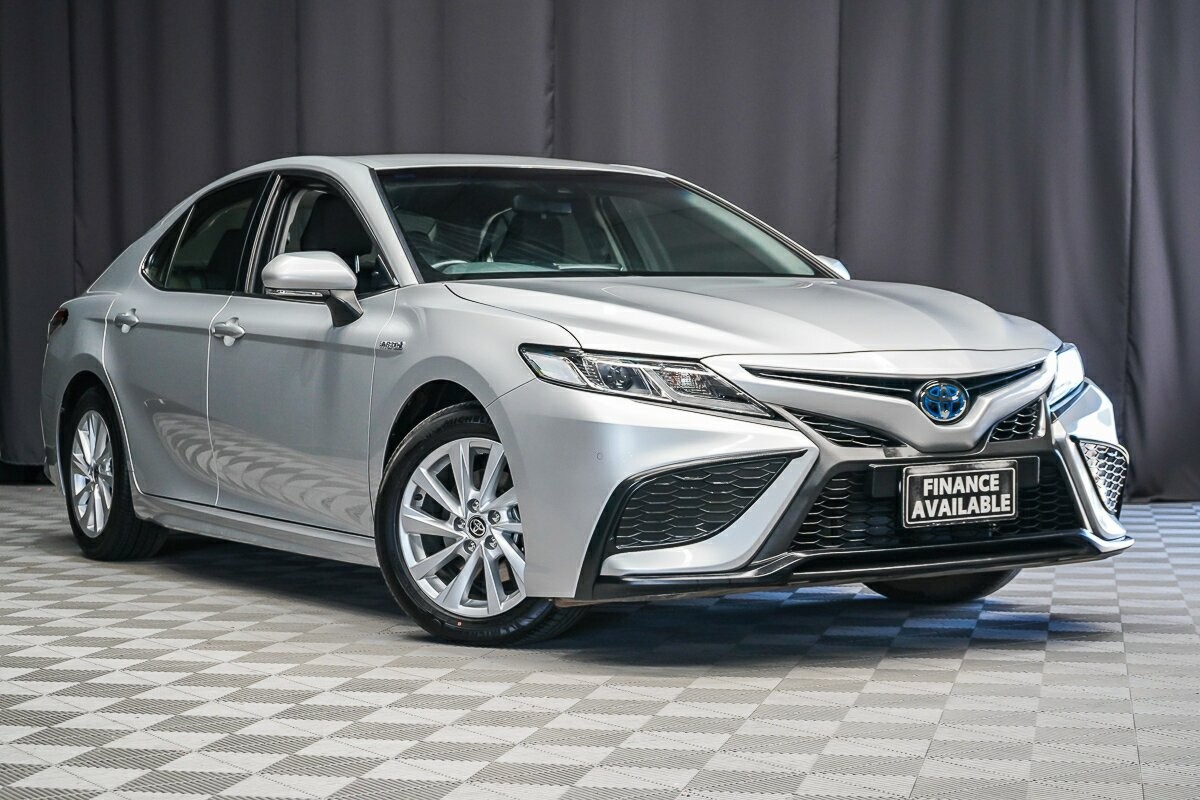 Toyota Camry image 1