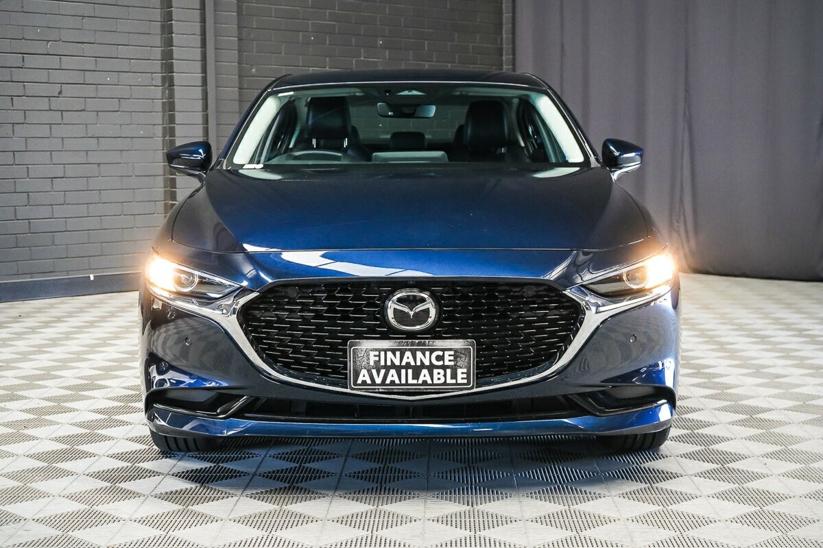 Mazda 3 image 3