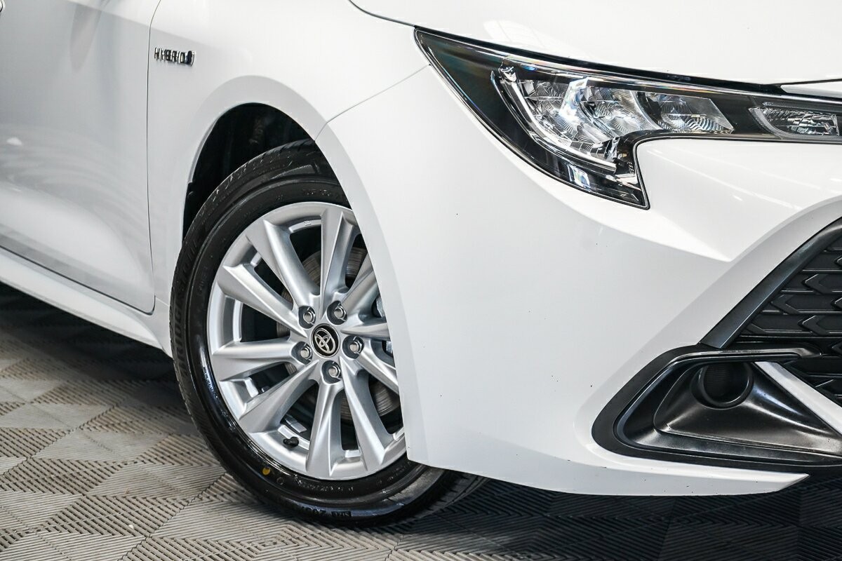 Toyota Corolla image 2