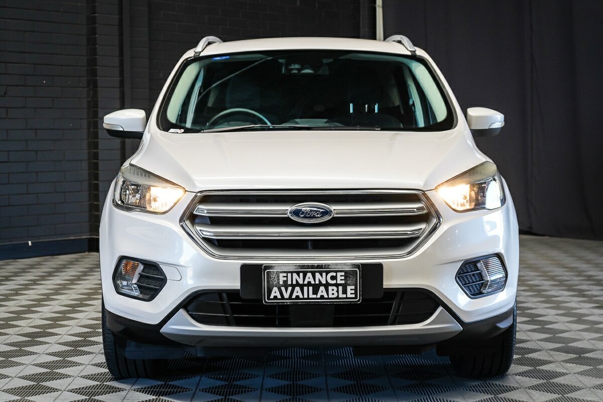 Ford Escape image 3