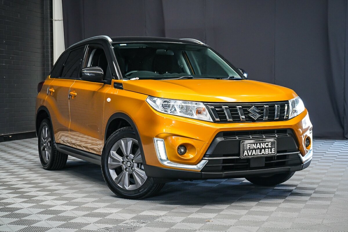 Suzuki Vitara image 1