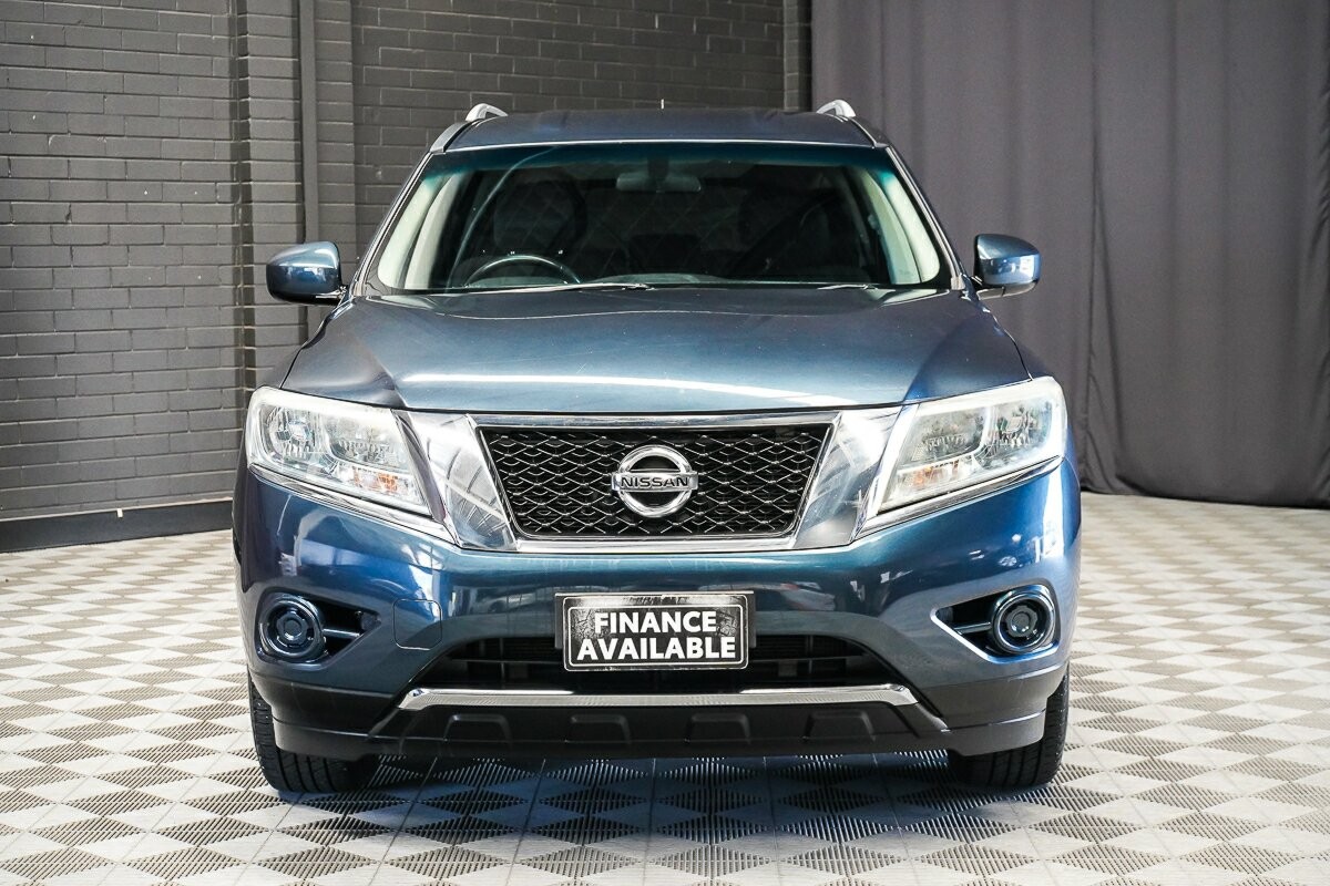 Nissan Pathfinder image 3