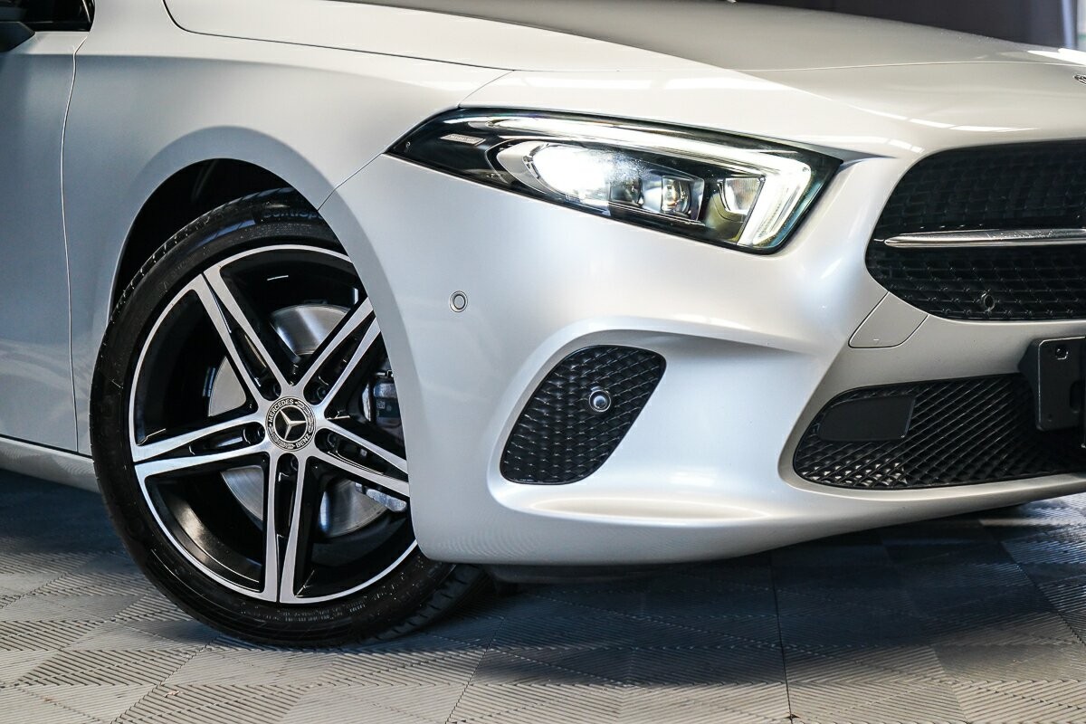 Mercedes Benz A-class image 2