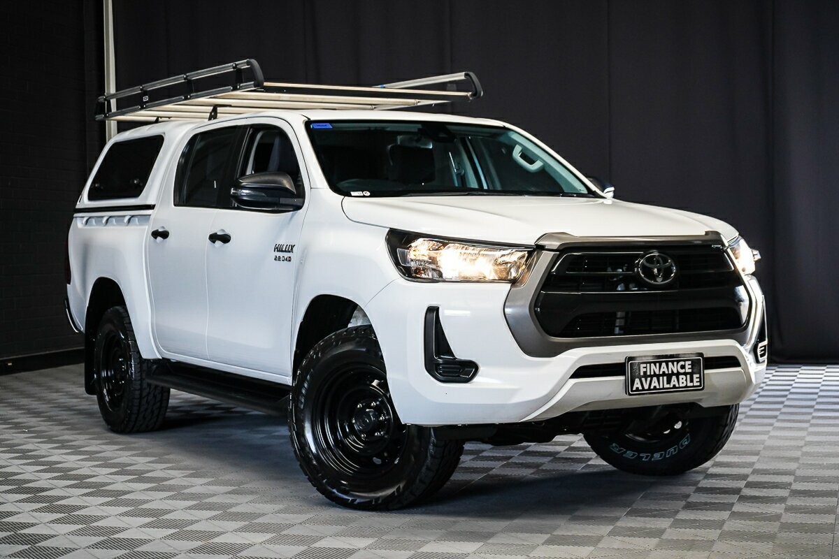 Toyota Hilux image 1