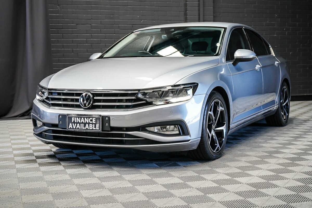 Volkswagen Passat image 4