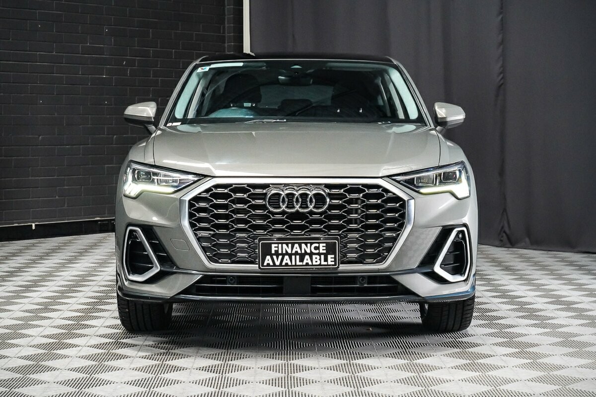 Audi Q3 image 3