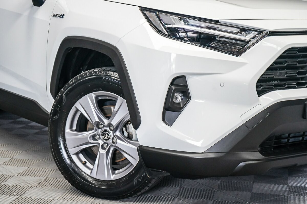 Toyota Rav4 image 2
