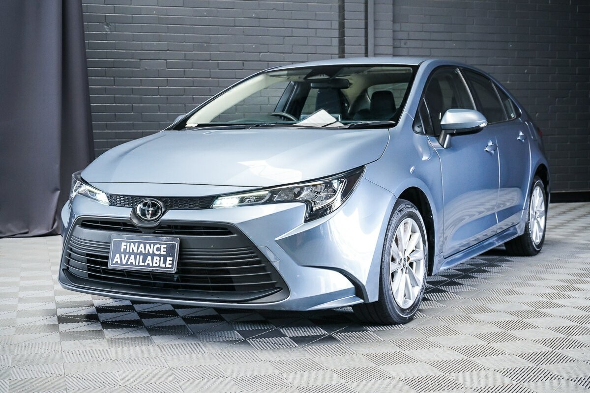 Toyota Corolla image 4