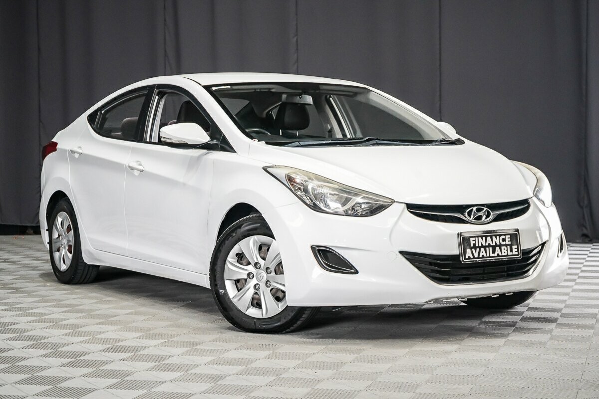 Hyundai Elantra image 1
