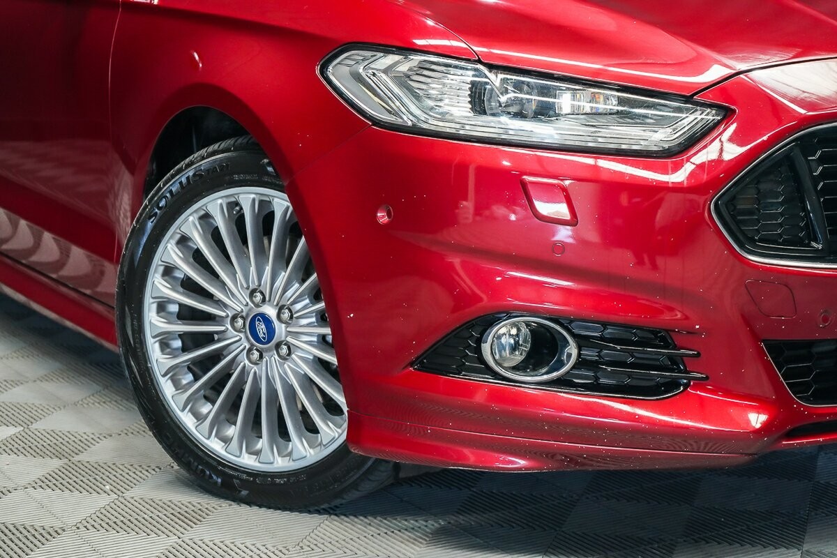 Ford Mondeo image 2