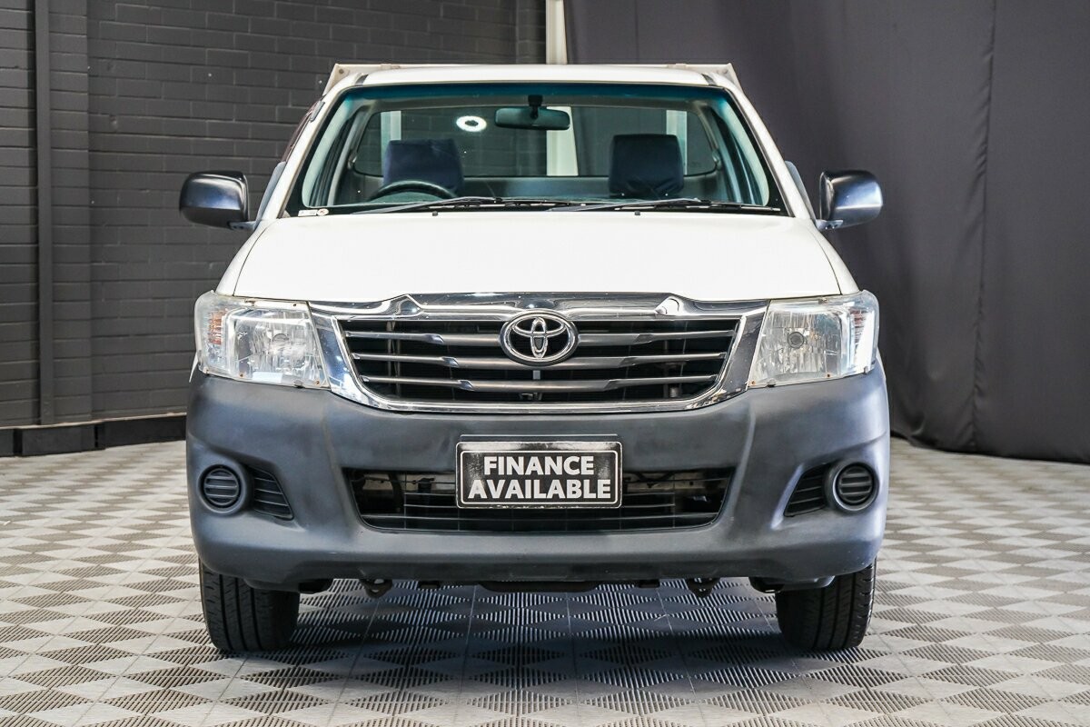 Toyota Hilux image 3