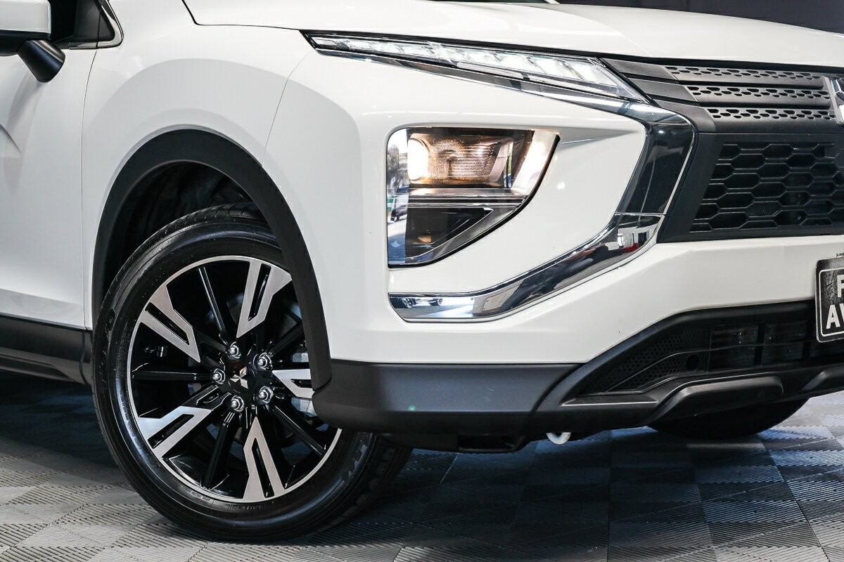 Mitsubishi Eclipse Cross image 2