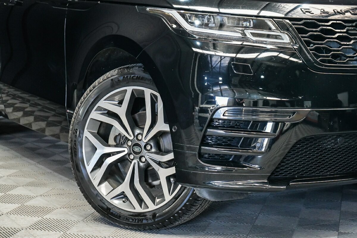 Land Rover Range Rover Velar image 2
