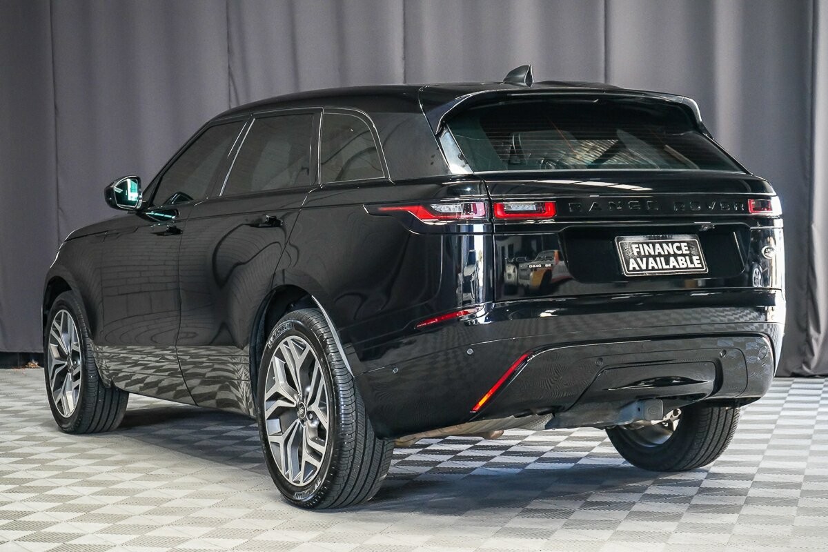Land Rover Range Rover Velar image 4