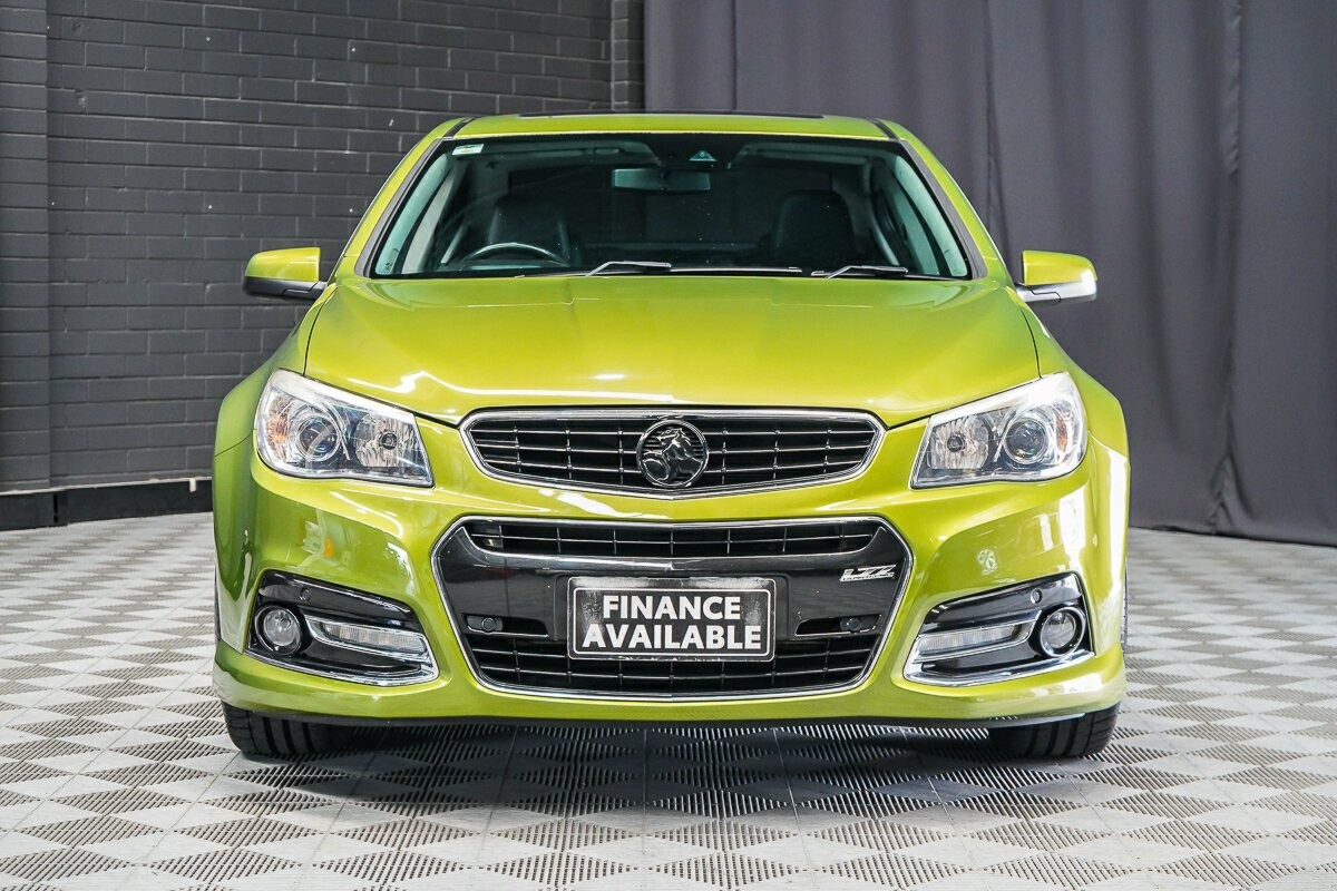 Holden Commodore image 3