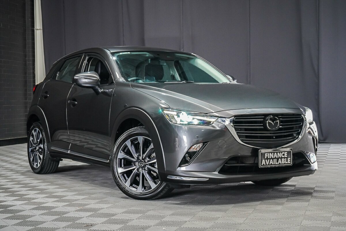 Mazda Cx-3 image 1