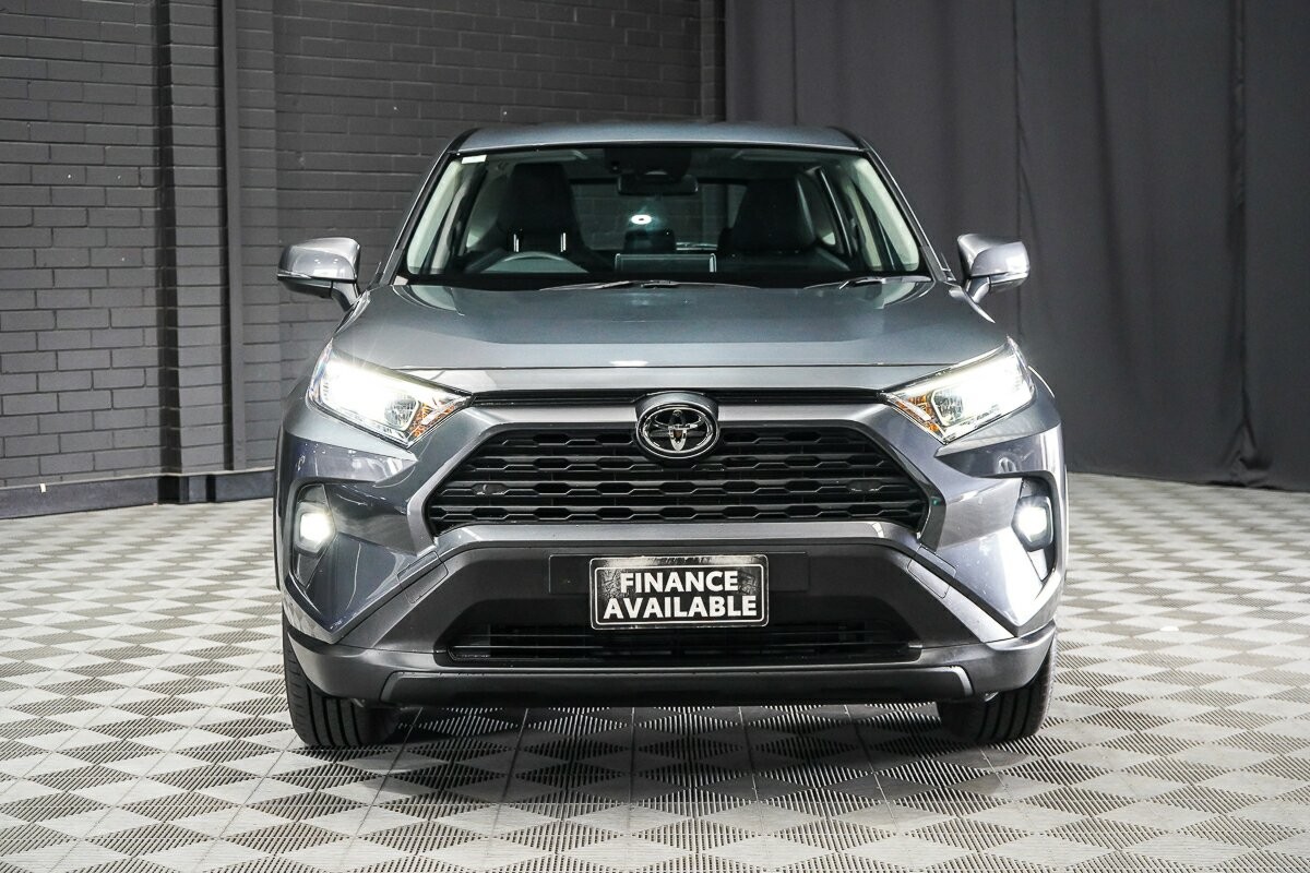 Toyota Rav4 image 3