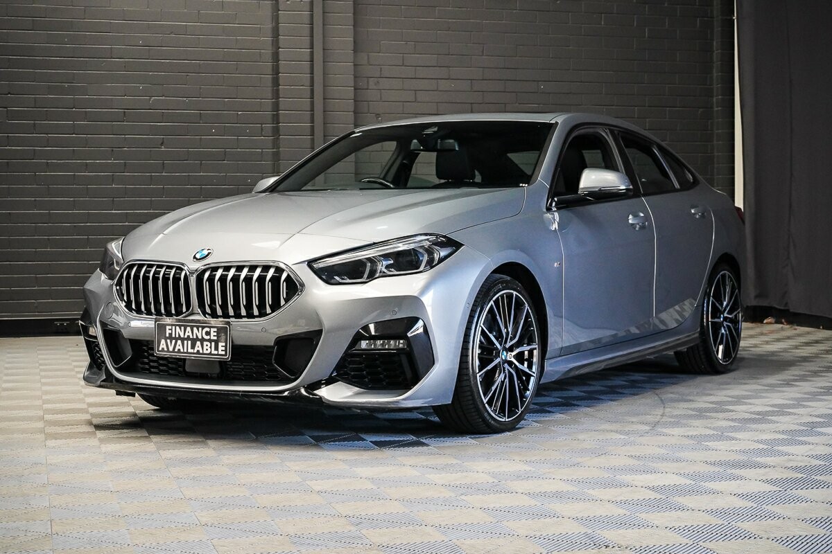 BMW 2 Series image 4