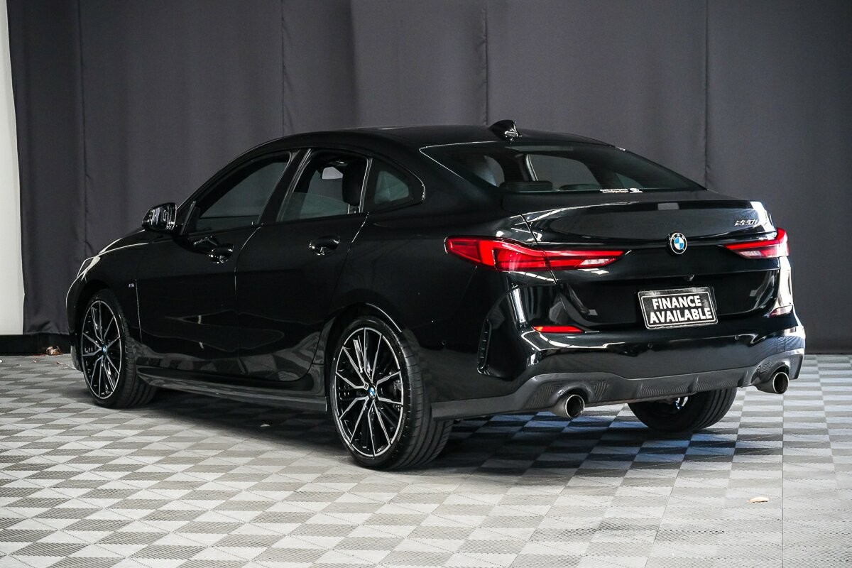 BMW 2 Series image 3