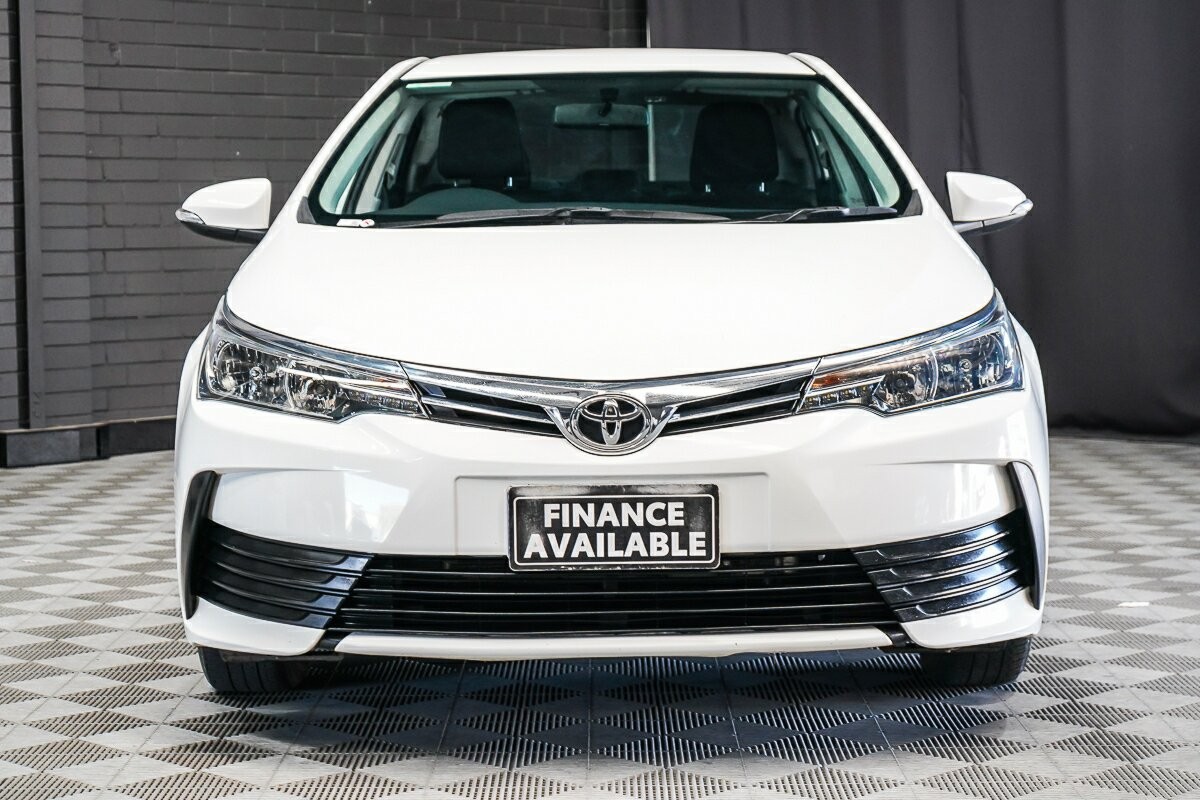 Toyota Corolla image 3