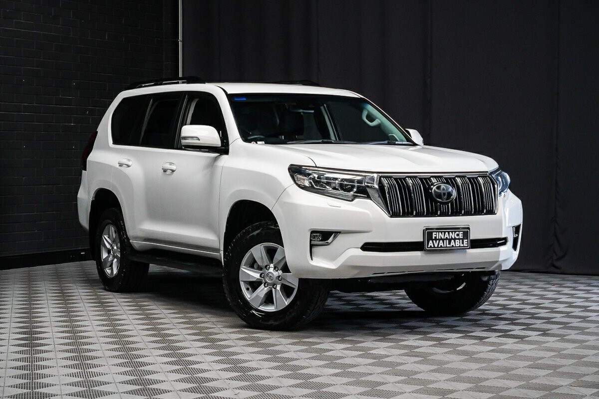 Toyota Landcruiser Prado image 1