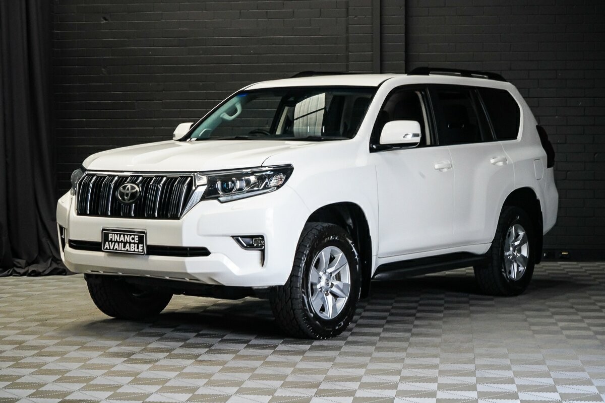 Toyota Landcruiser Prado image 4