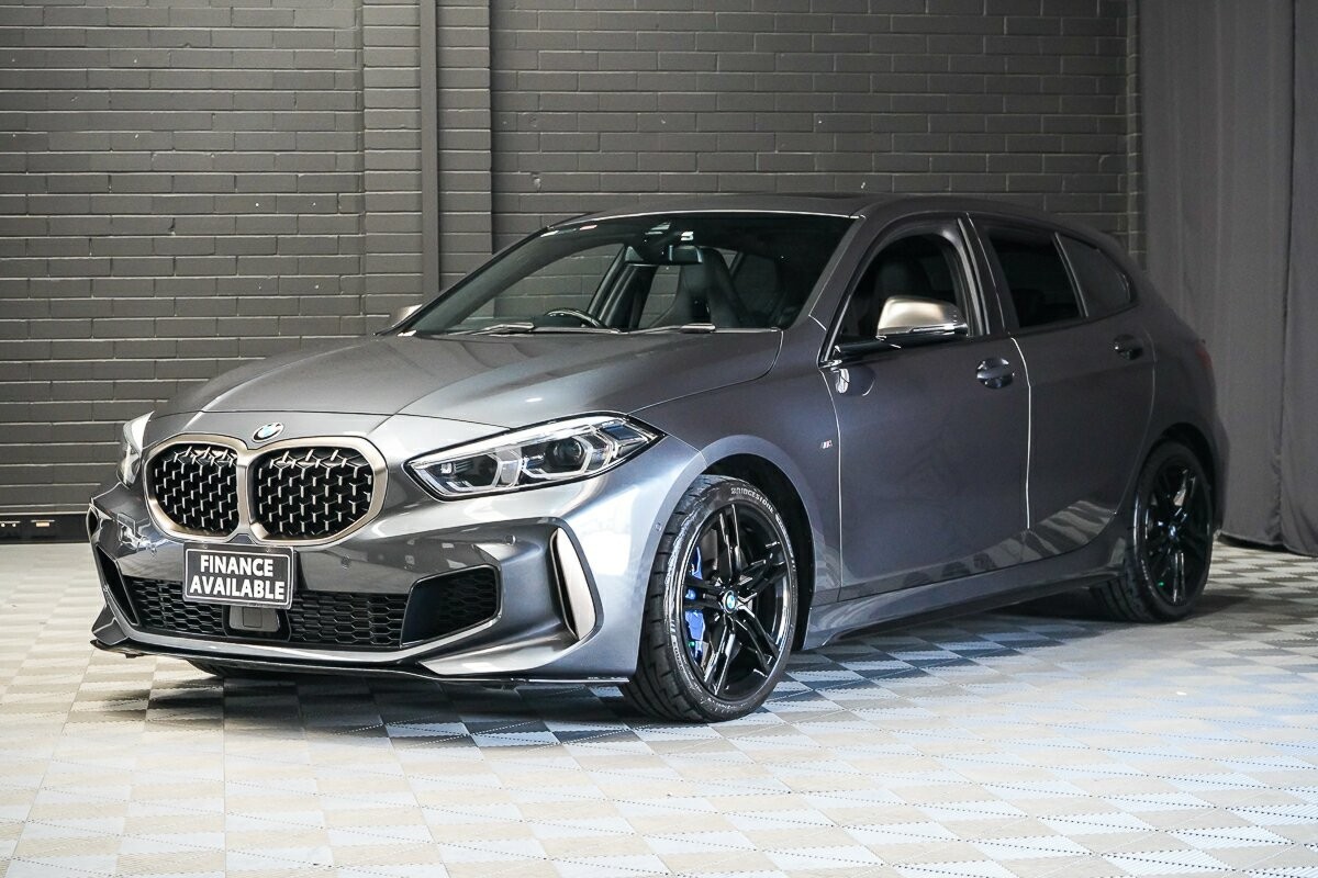 BMW 1 Series image 3