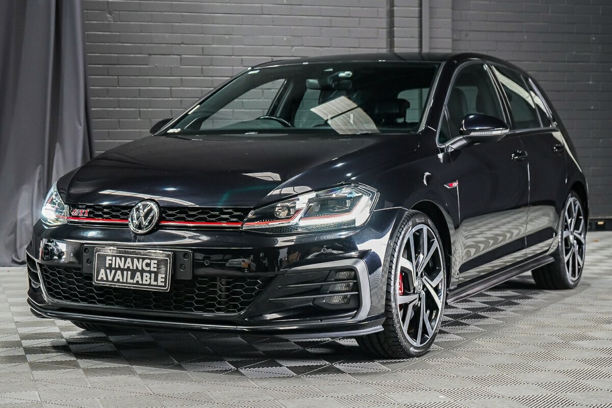Volkswagen Golf image 4