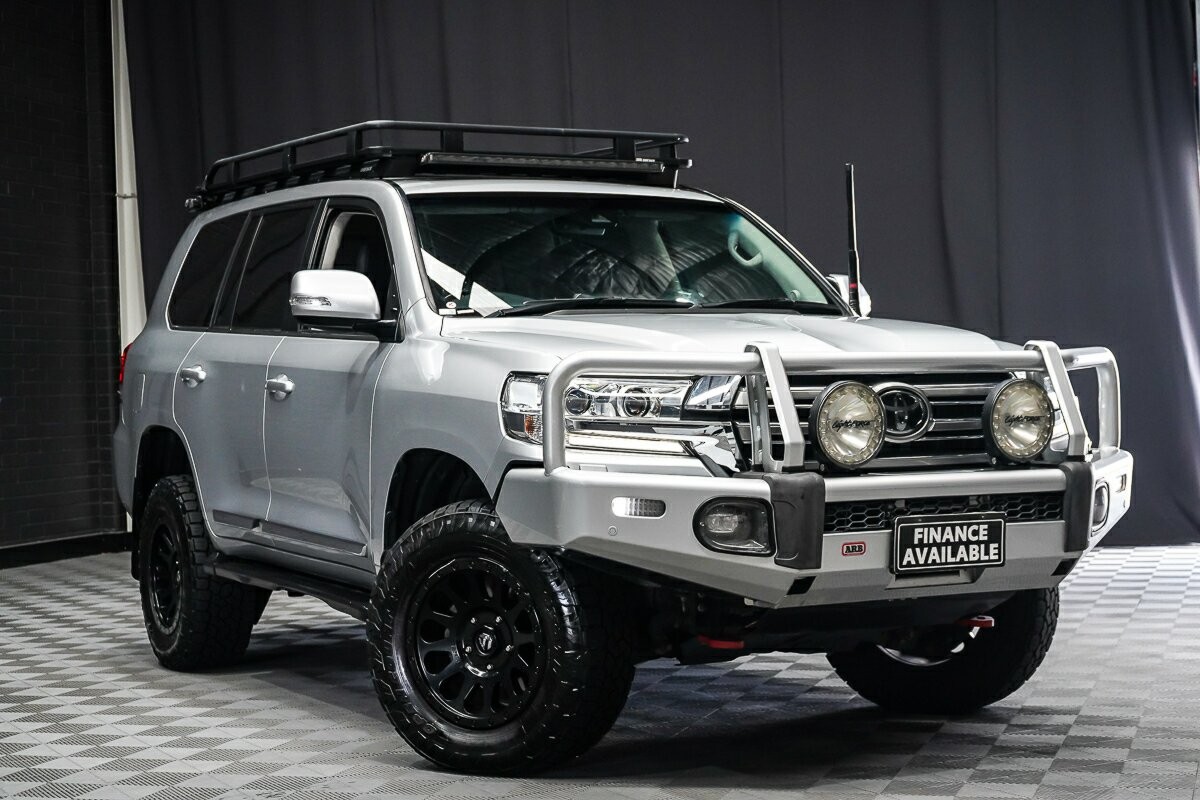 Toyota Landcruiser image 1