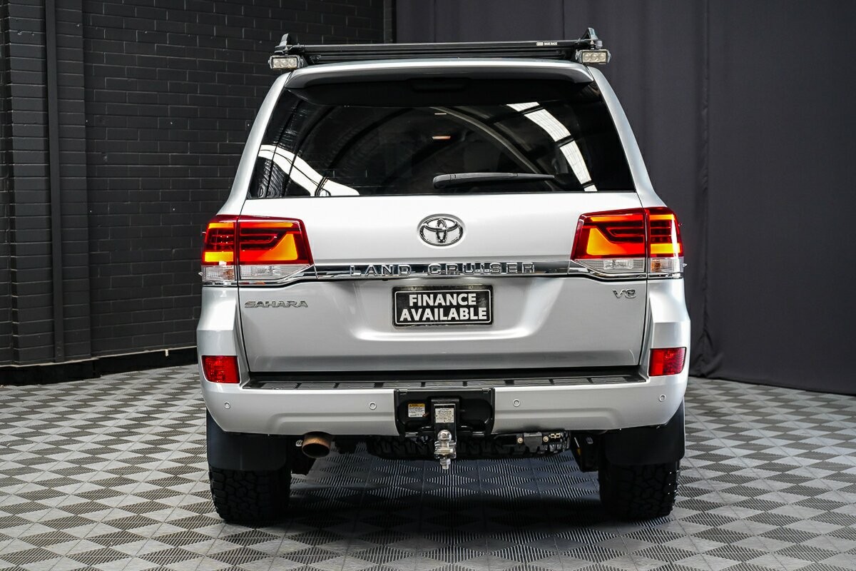 Toyota Landcruiser image 4