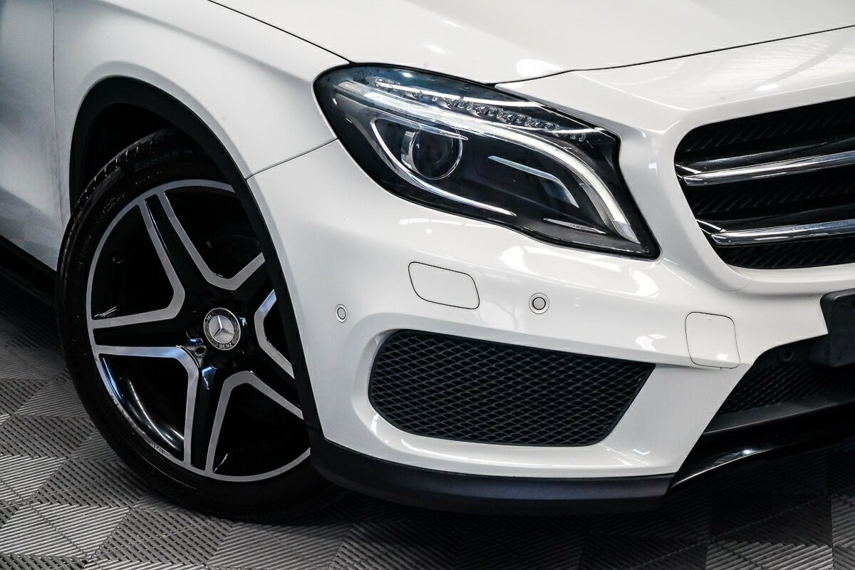 Mercedes Benz Gla-class image 2