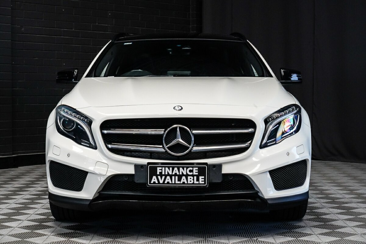 Mercedes Benz Gla-class image 3