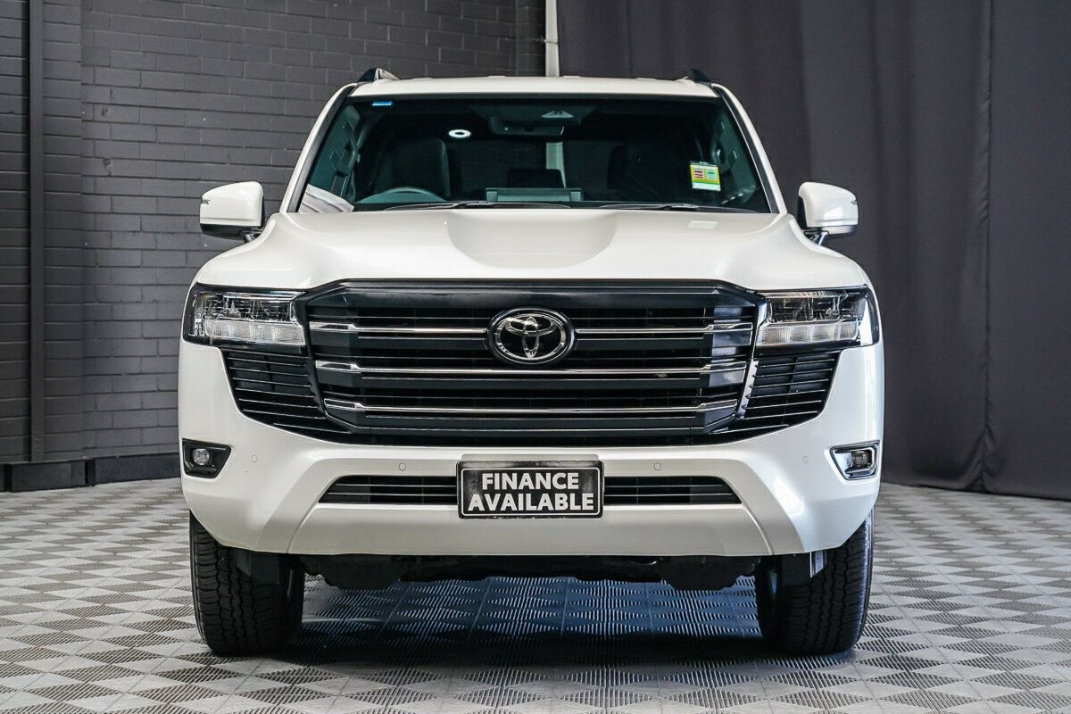 Toyota Landcruiser image 3