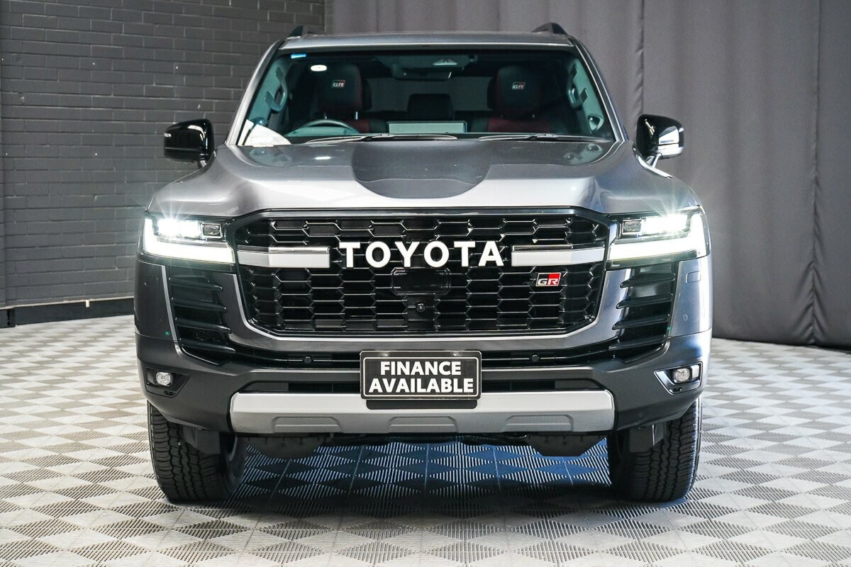 Toyota Landcruiser image 3