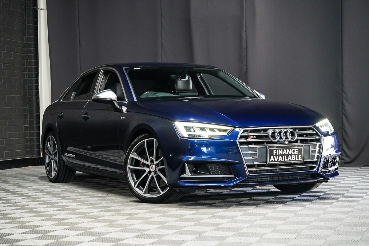 Audi S4 image 1