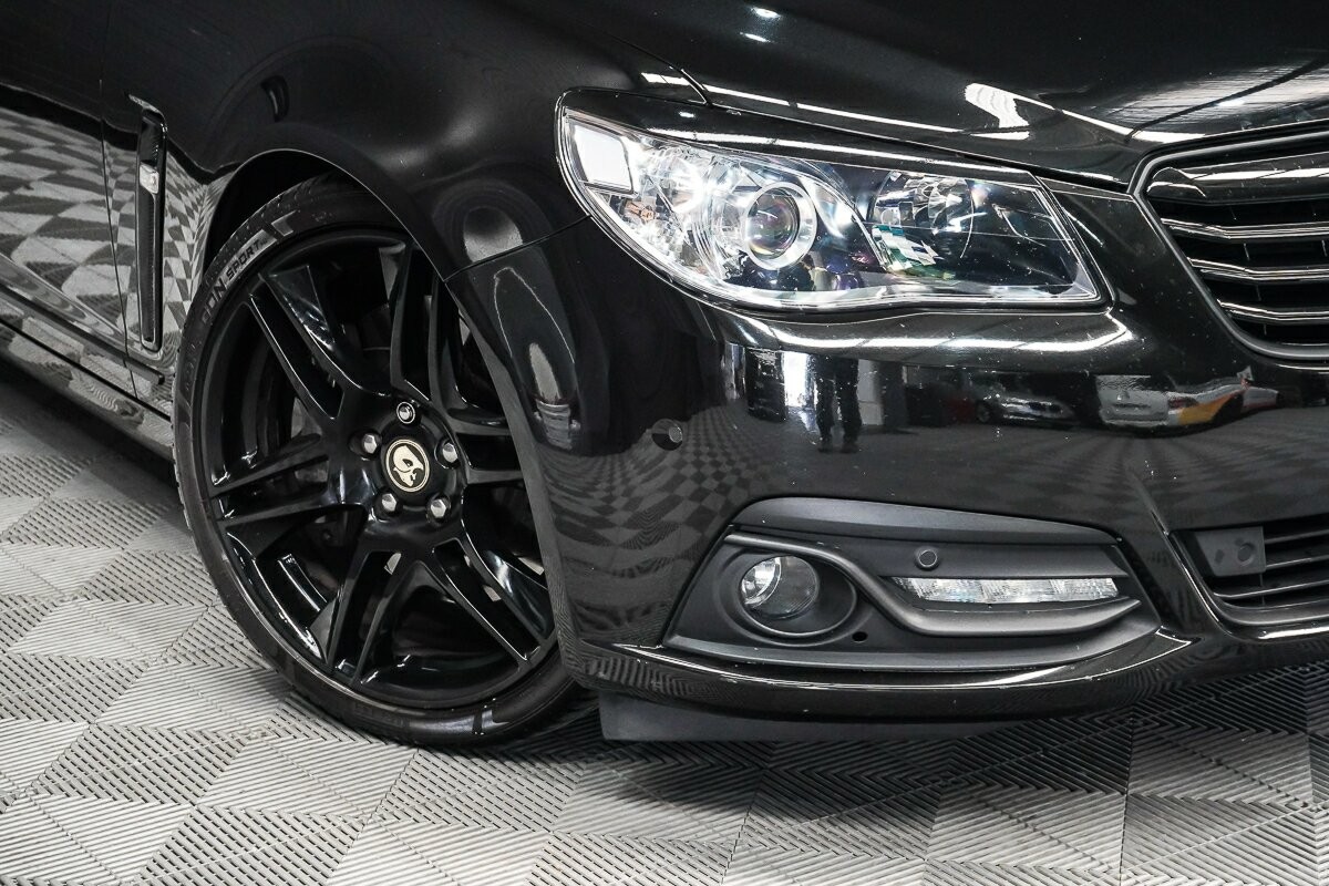 Holden Calais image 2