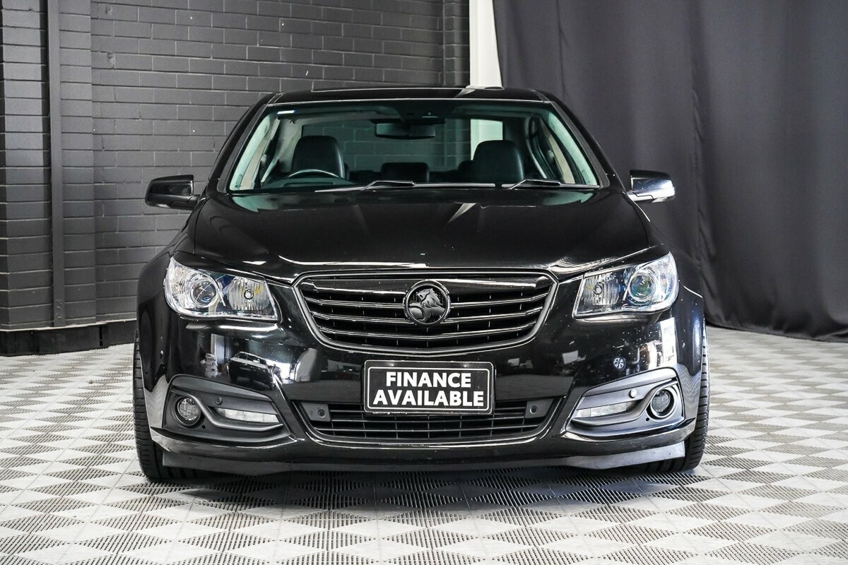 Holden Calais image 3