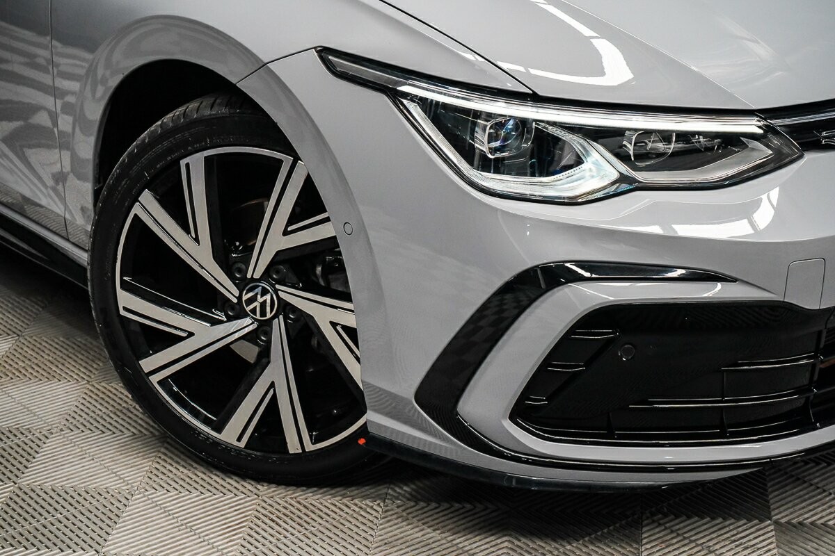 Volkswagen Golf image 2