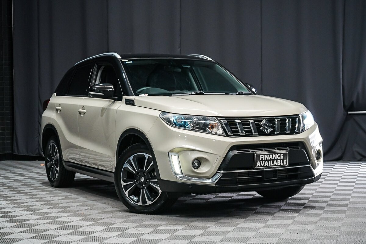 Suzuki Vitara image 1