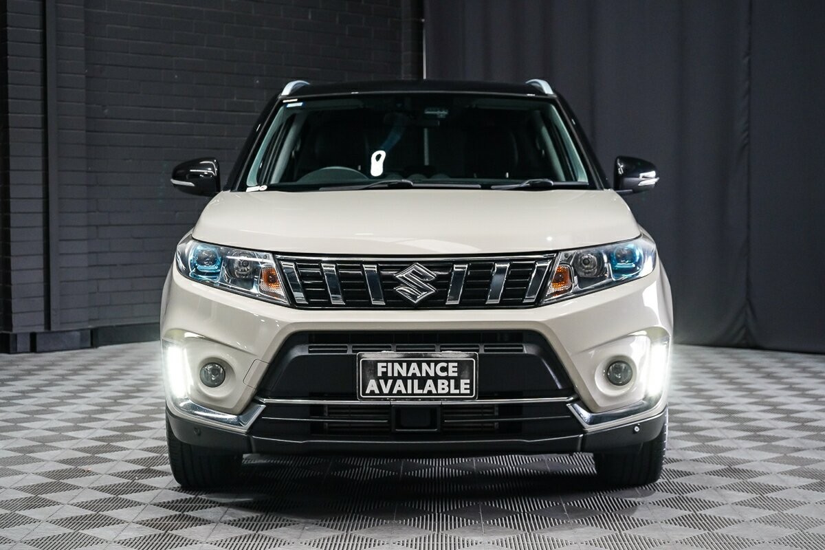 Suzuki Vitara image 3