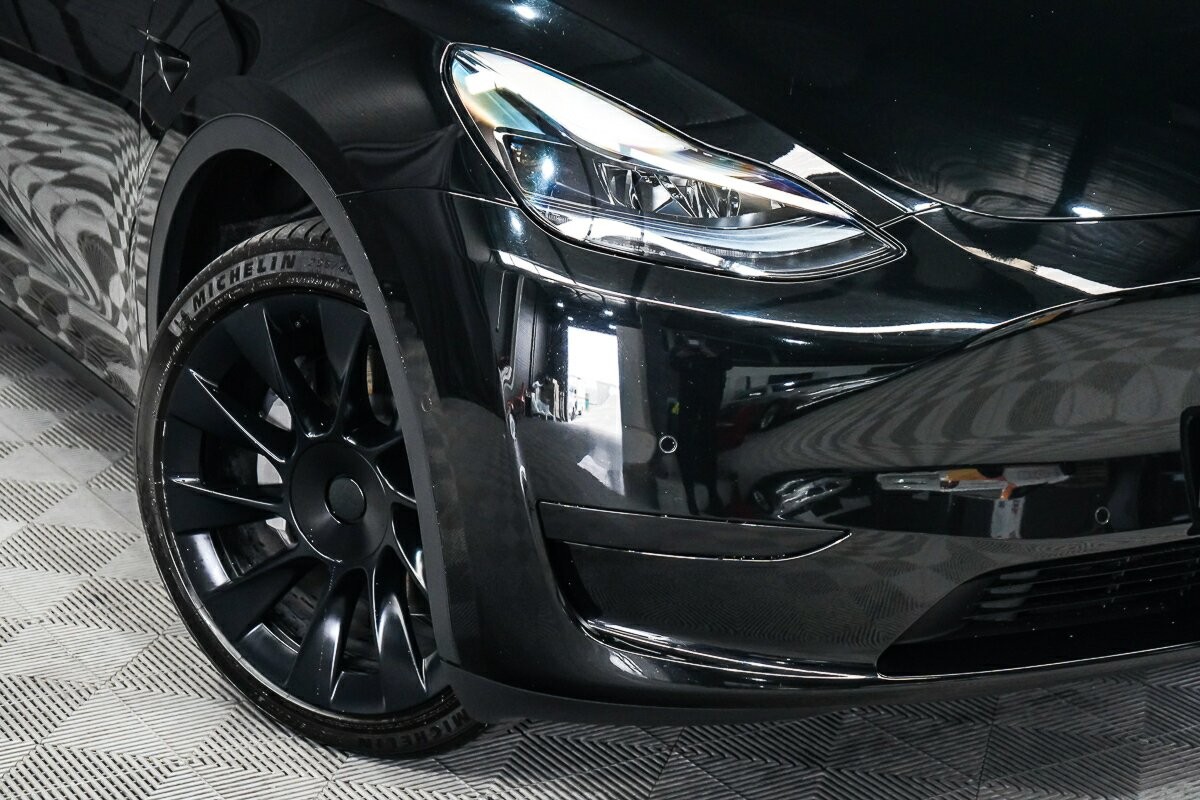 Tesla Model Y image 2