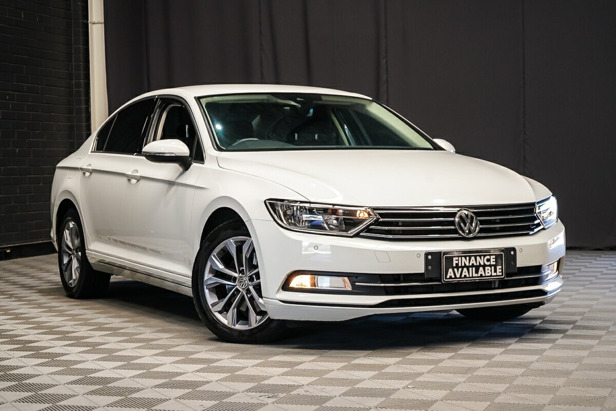 Volkswagen Passat image 1