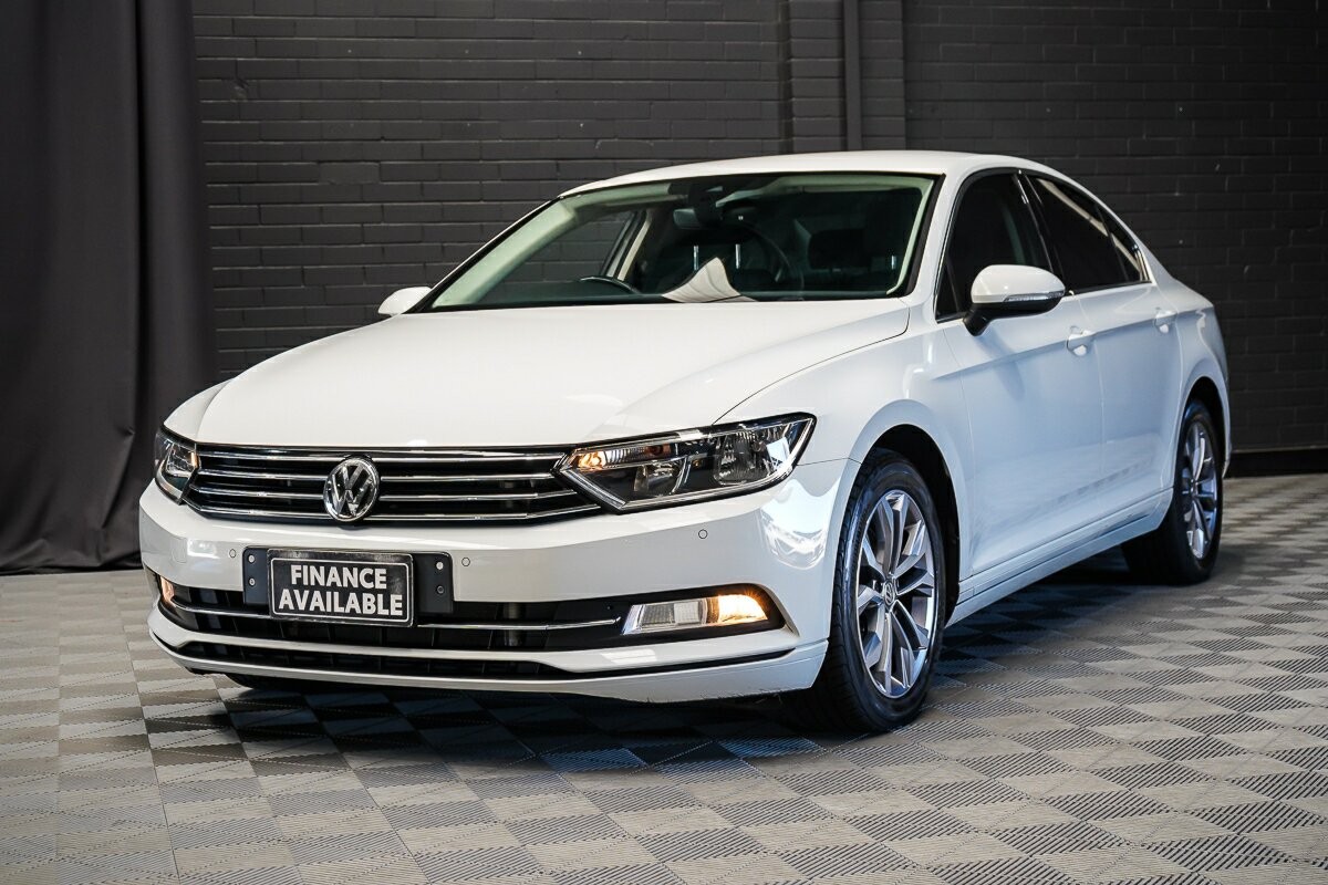 Volkswagen Passat image 4