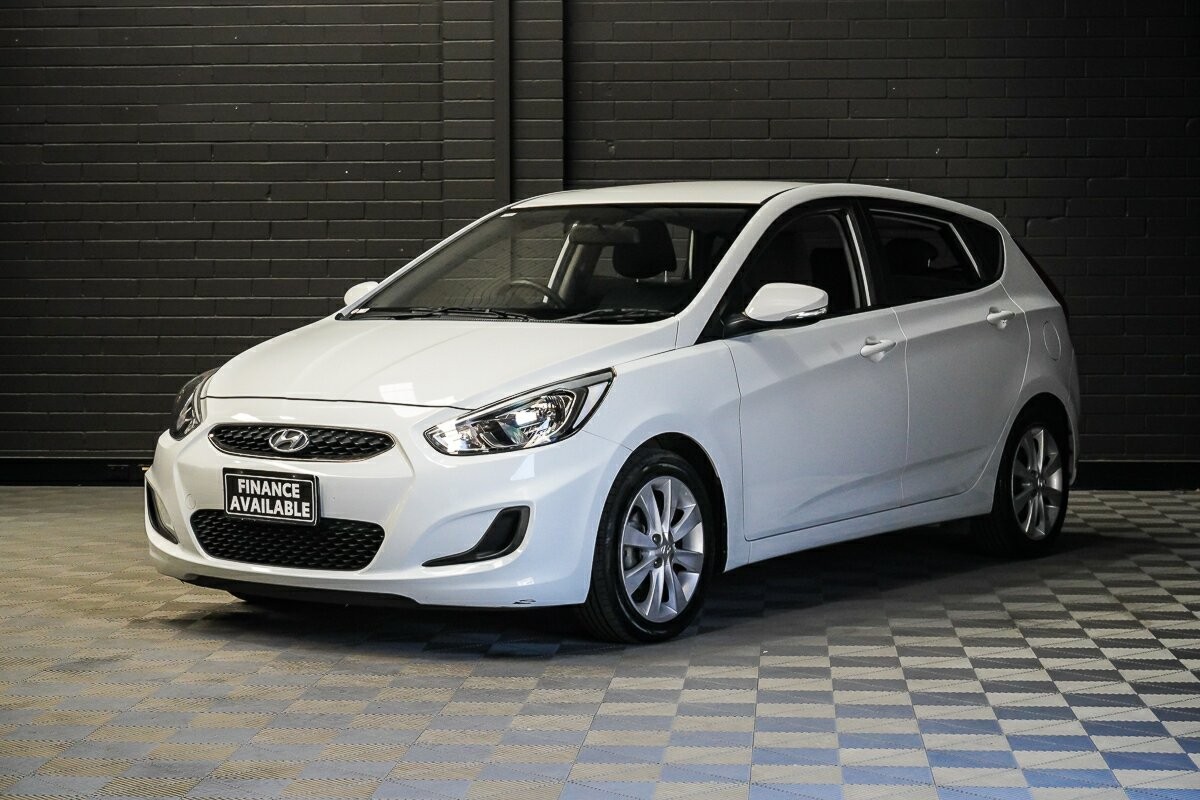 Hyundai Accent image 4