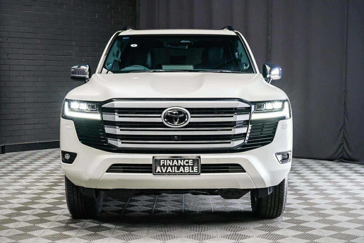 Toyota Landcruiser image 3