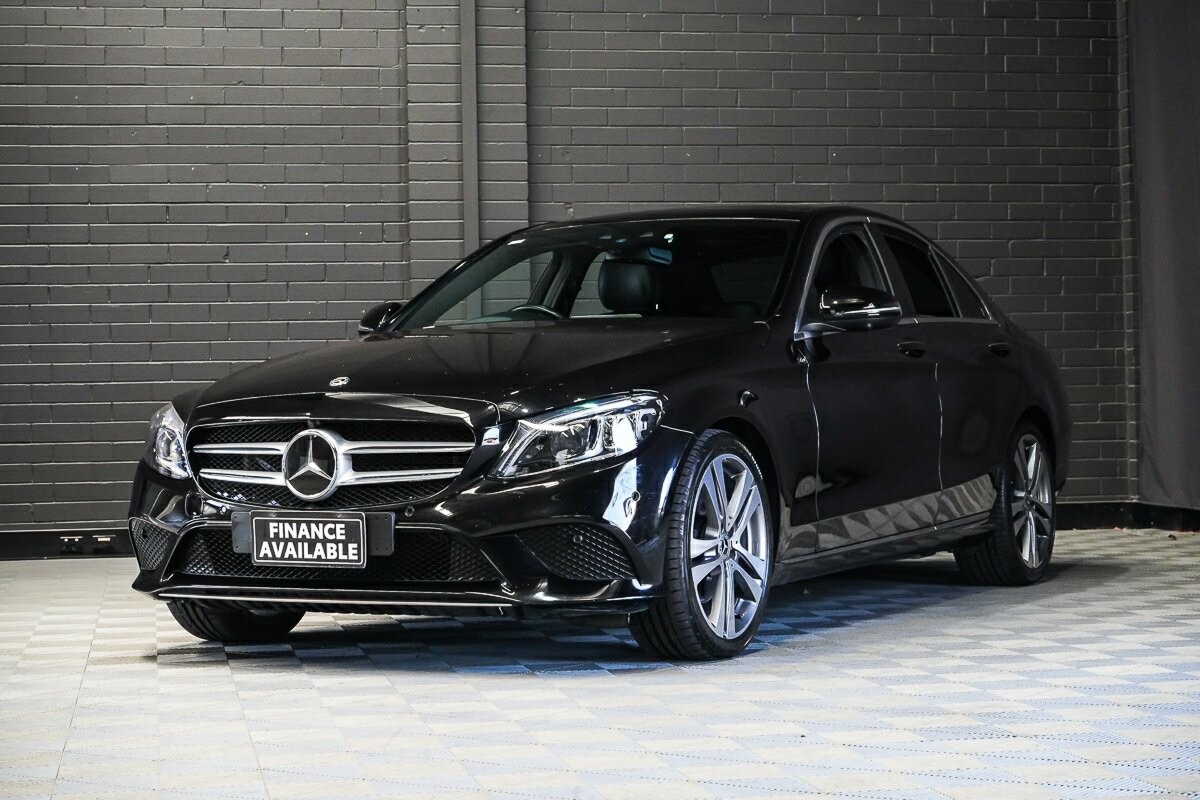 Mercedes Benz C-class image 4