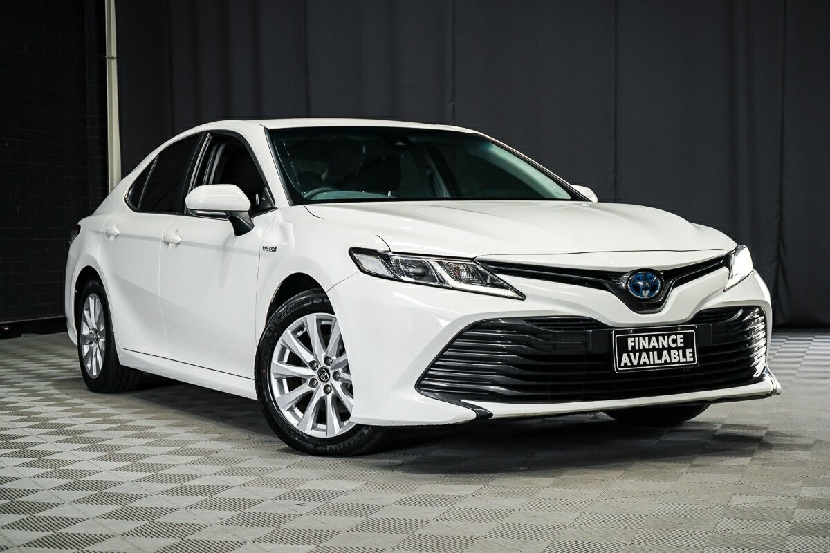 Toyota Camry image 1