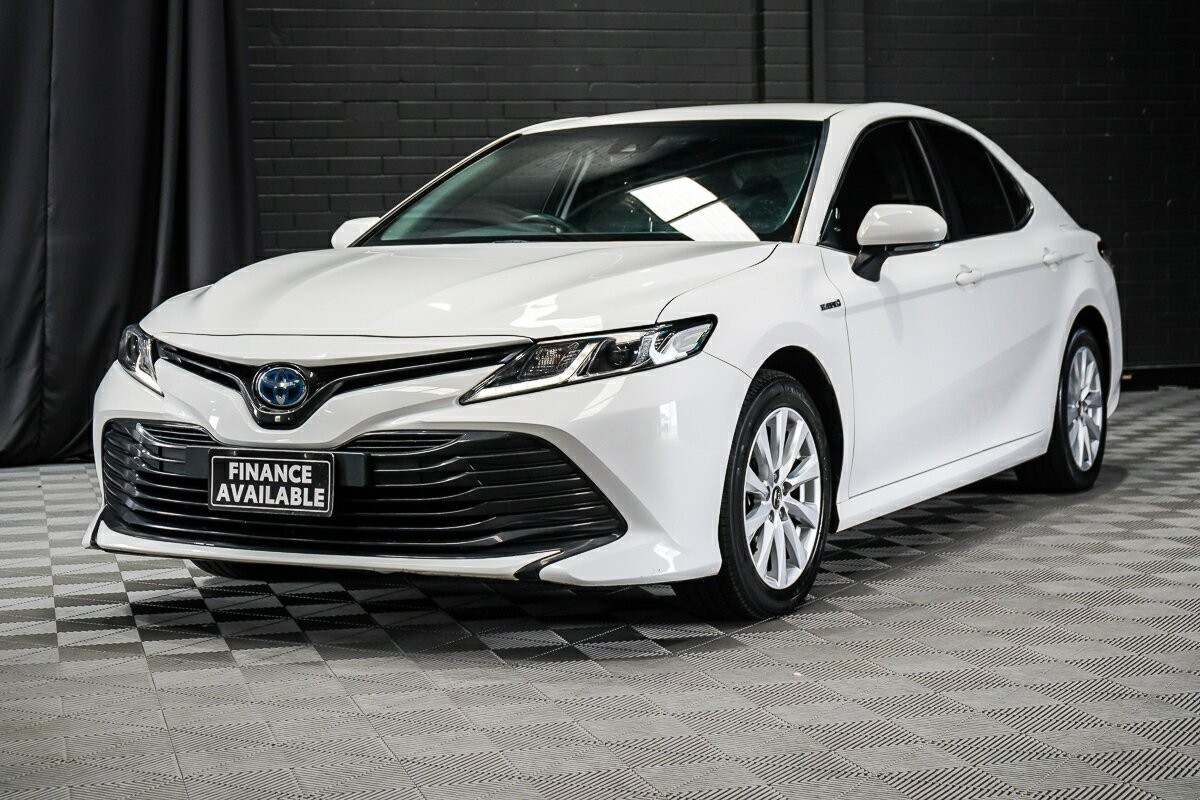 Toyota Camry image 4