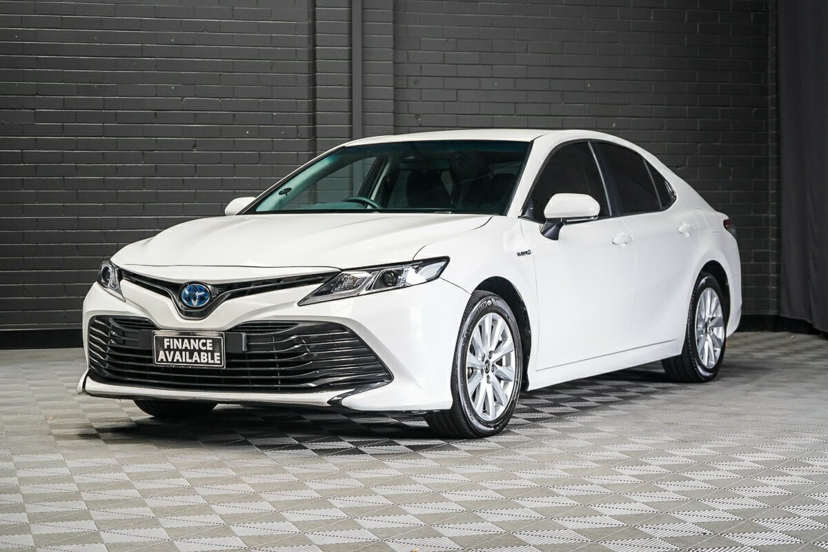 Toyota Camry image 4