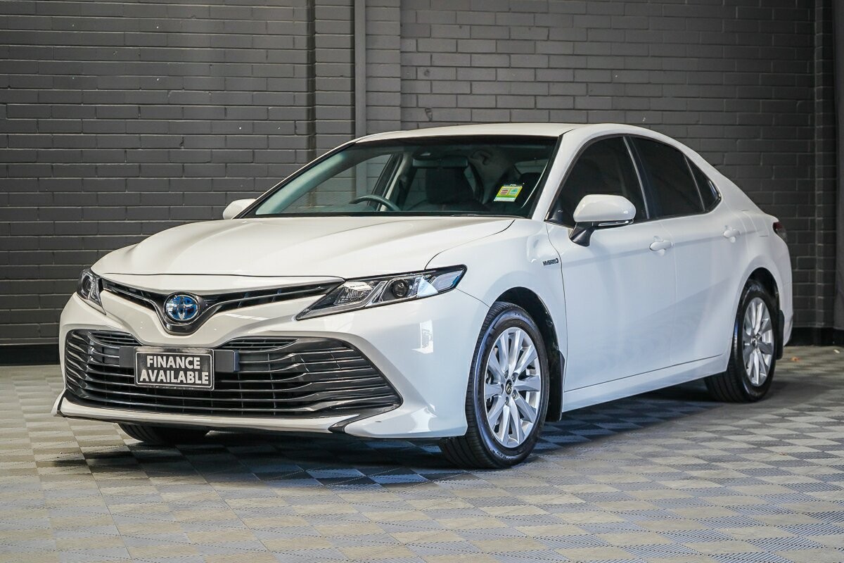 Toyota Camry image 4